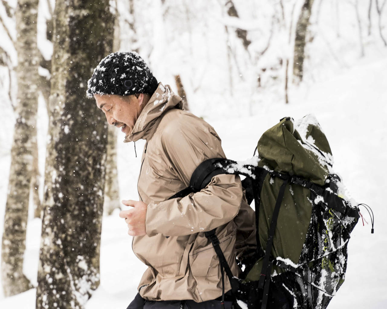UL All-weather Jacket | 山と道 U.L. HIKE & BACKPACKING