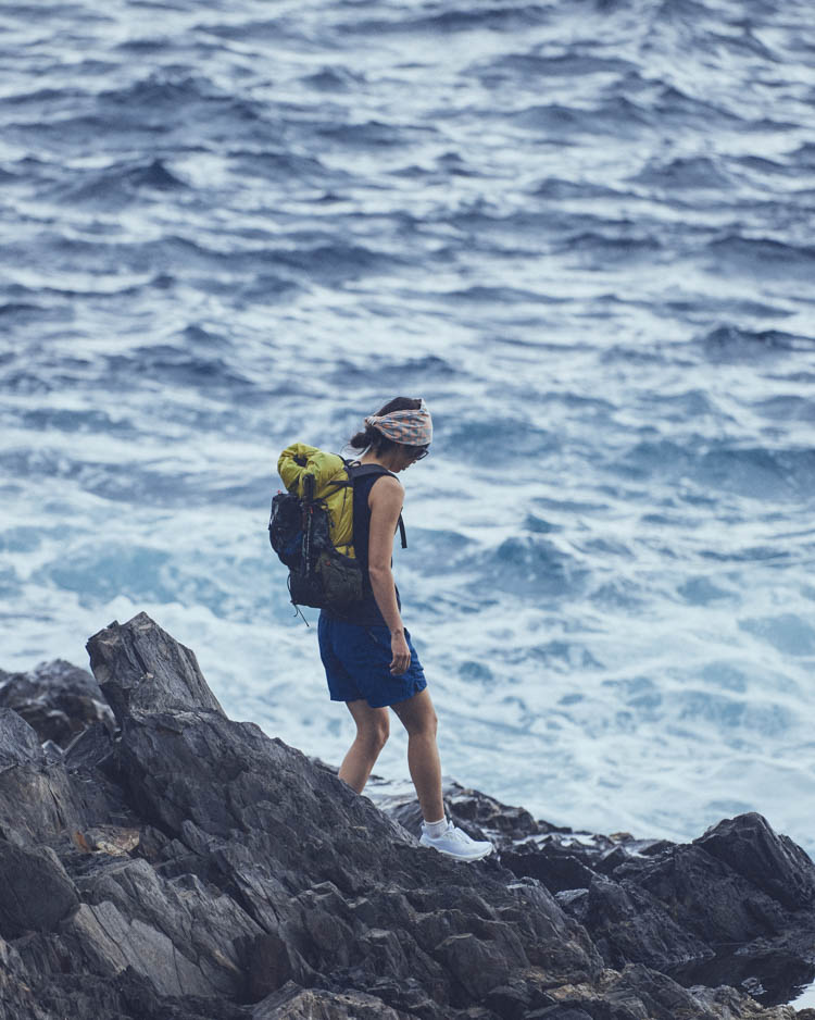 100% Light Merino Tank Top | 山と道 U.L. HIKE & BACKPACKING